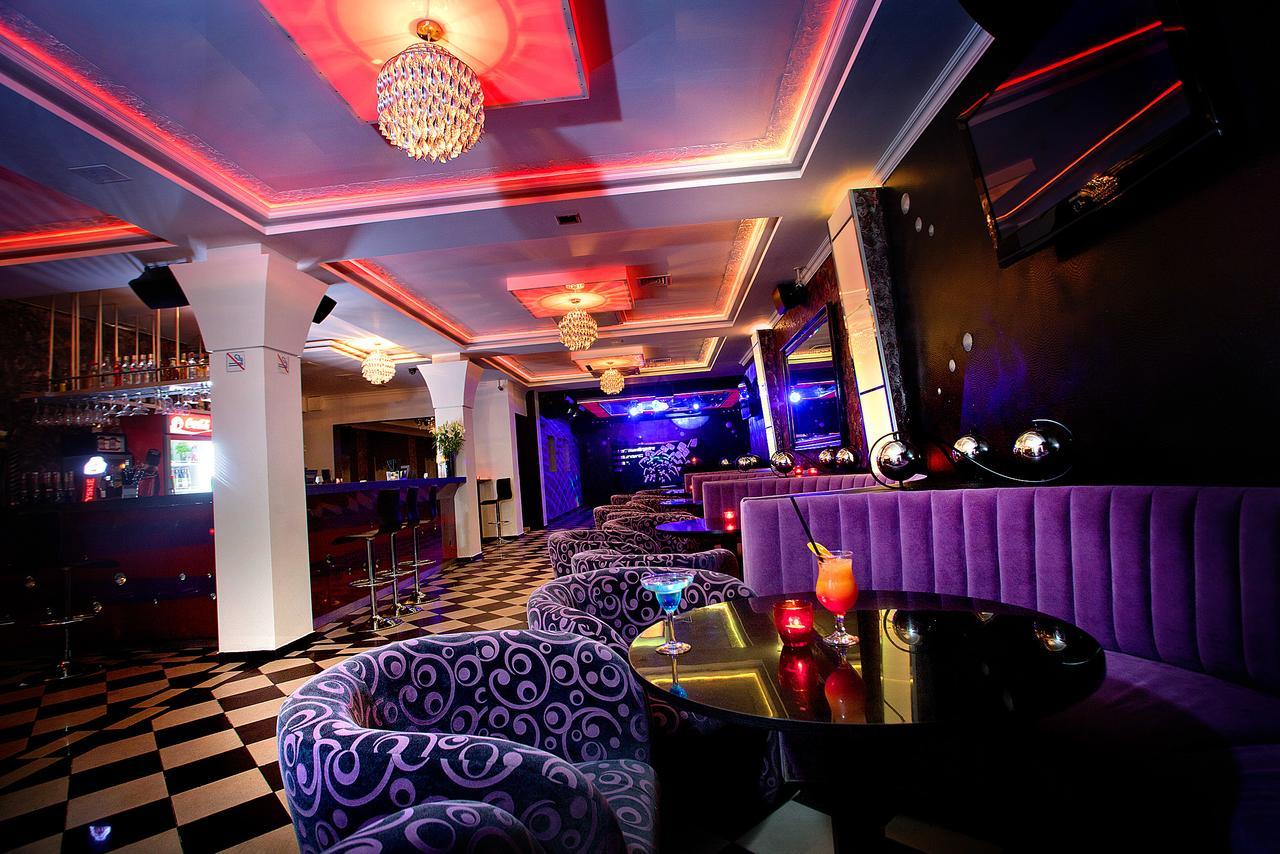 Hotel Restauracja Teczowa Luban Extérieur photo